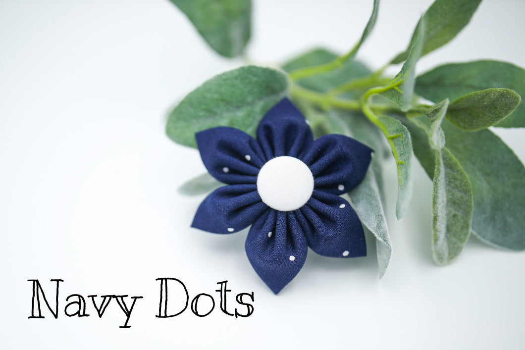 Navy Dots Daisy